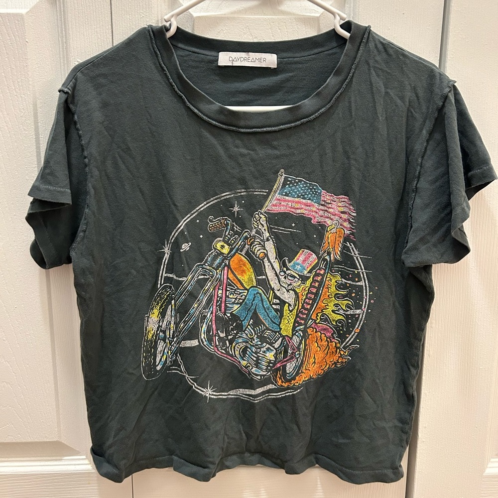 Daydreamer Skull Graphic Tee